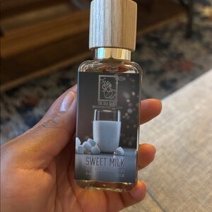 The Dua Brand Sweet Milk Fragrance